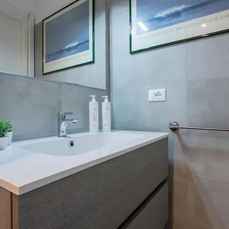 Apartment Porta Susa By Wonderful Italy Turin
